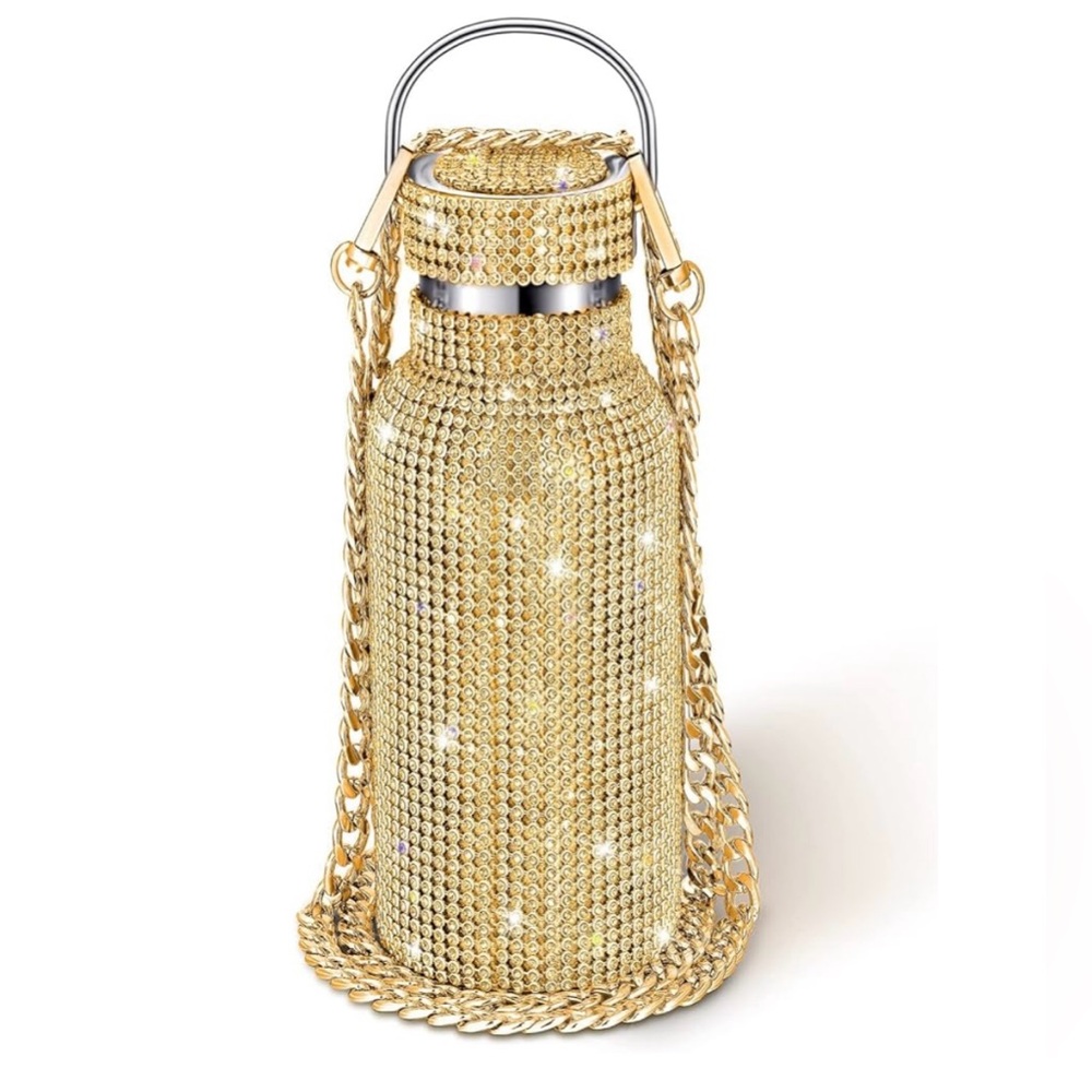 NEW Diamond water bottle 
Keep ice drinks in summer or hot drinks in winter